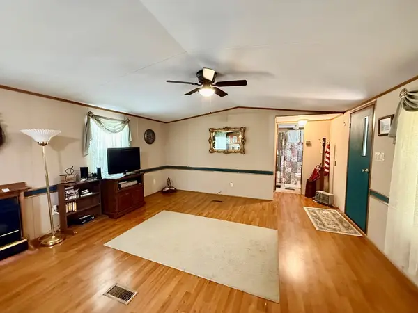 535 Mansard Island Dr, Springville, TN 38256