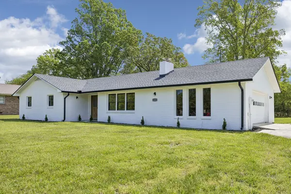 1221 Hillcrest Dr, Manchester, TN 37355