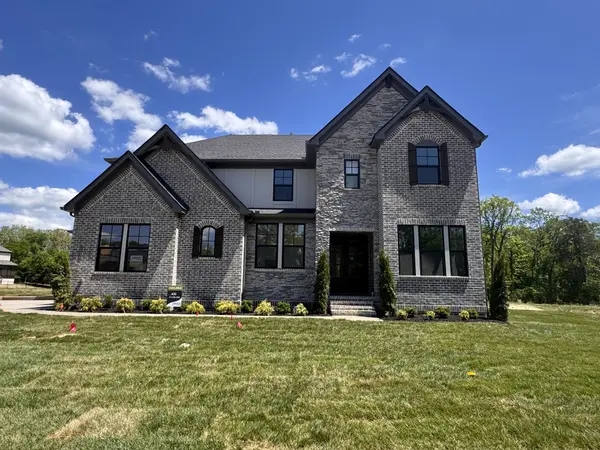 5924 Luke Court, Arrington, TN 37014