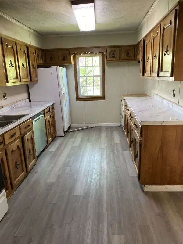 400 Waterloo St, Lawrenceburg, TN 38464