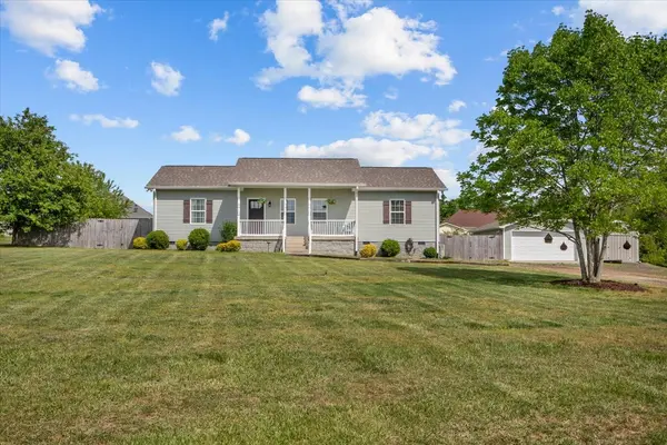 17041 Pond Cir,  Bon Aqua,  TN 37025