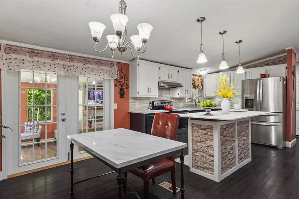 1050 Holcomb Cir, Kingston Springs, TN 37082