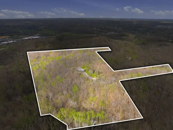 122 Timber Hills Rd, Hendersonville, TN 37075