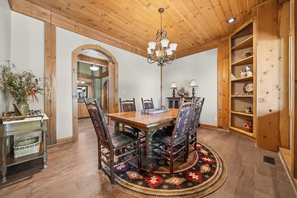 955 Stratton Rd, Elkton, KY 42220