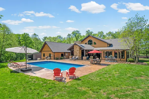 955 Stratton Rd, Elkton, KY 42220