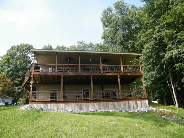 73 Shore Dr, Cadiz, KY 42211