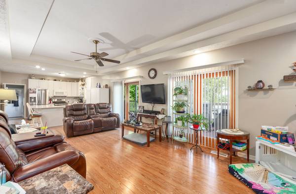 255 Sales Landing Cir, Camden, TN 38320