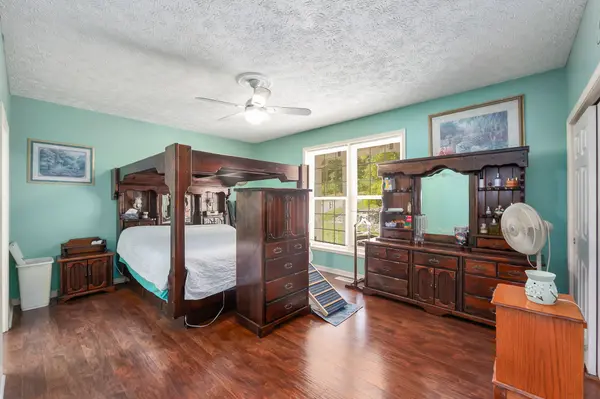 255 Sales Landing Cir, Camden, TN 38320