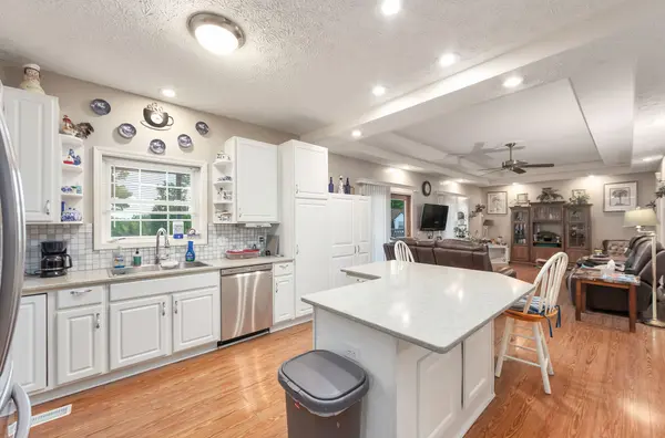 255 Sales Landing Cir, Camden, TN 38320