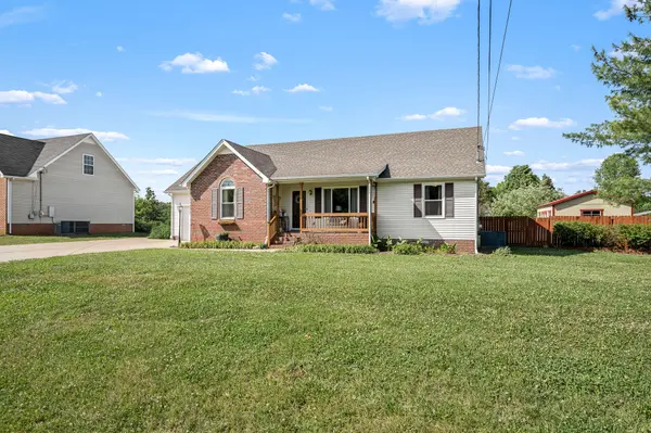 206 Fall Creek Dr, Murfreesboro, TN 37129