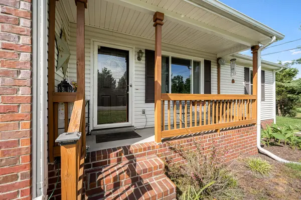 206 Fall Creek Dr, Murfreesboro, TN 37129