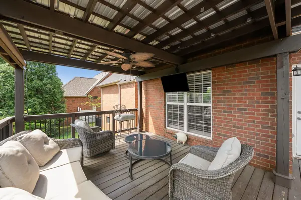 5142 Reagan Dr, Murfreesboro, TN 37129