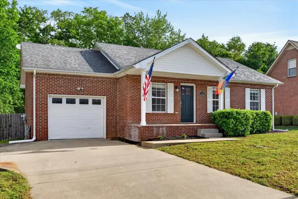 340 Maple Park Dr, Clarksville, TN 37040