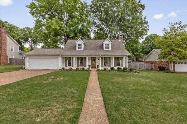 126 E GRAYCREST AVE, Collierville, TN 38017