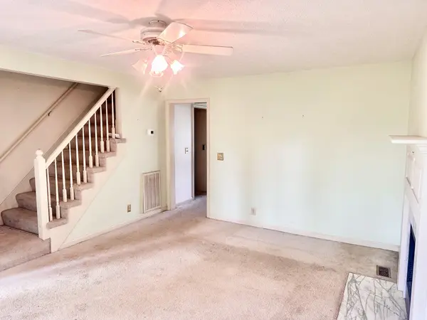141 S Palmers Chapel Rd, White House, TN 37188