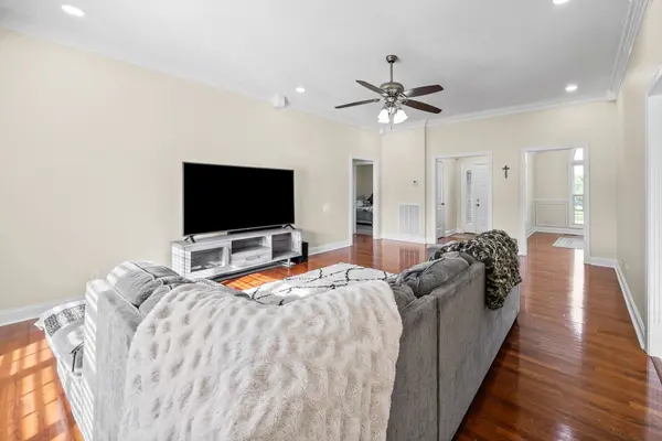 1131 Emerson Cir, Hopkinsville, KY 42240