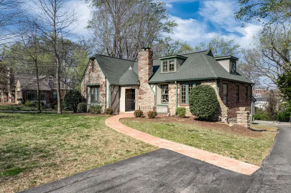 112 Spring Valley Rd, Nashville, TN 37214