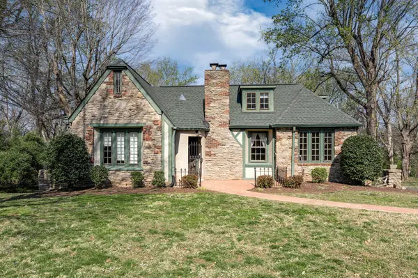 112 Spring Valley Rd, Nashville, TN 37214