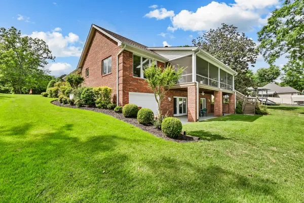 649 Holiday Acres Dr, Springville, TN 38256