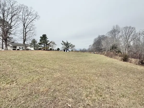 560 State Line Rd, Loretto, TN 38469