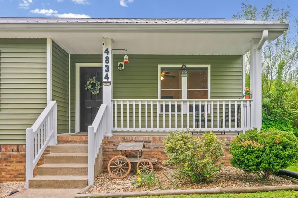 4834 Woodrow Rd, Woodlawn, TN 37191