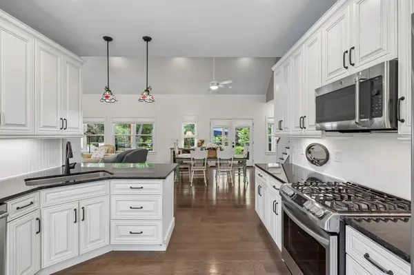 1331 Camp Ravine Rd, Burns, TN 37029