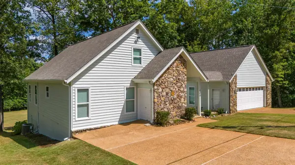 100 VANTAGE PT, Counce, TN 38326