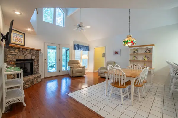 100 VANTAGE PT, Counce, TN 38326