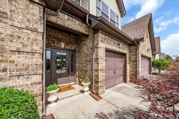 1245 Hensfield Dr, Murfreesboro, TN 37128