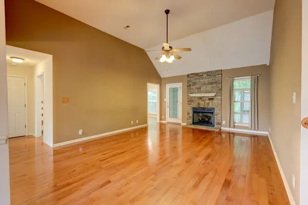 4445 Taylor Hall Ln, Adams, TN 37010