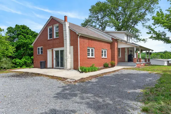 3065 Rocky Springs Rd, Spring City, TN 37381