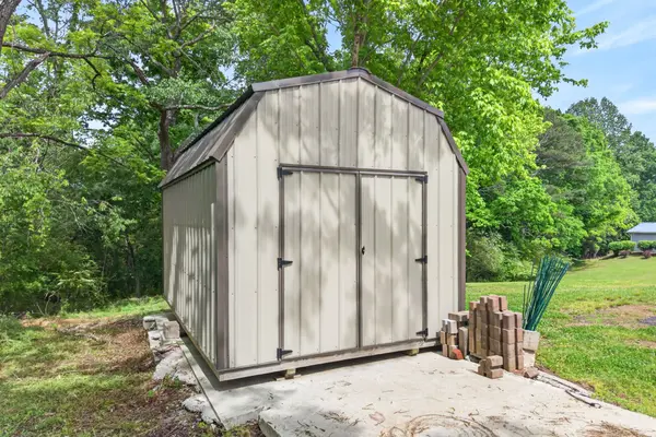 3065 Rocky Springs Rd, Spring City, TN 37381