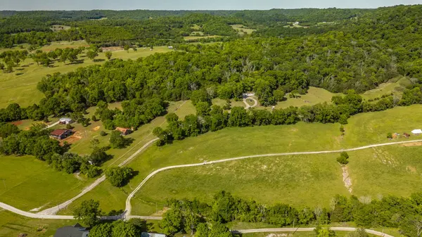 73 Shoulders Ln, Dixon Springs, TN 37057