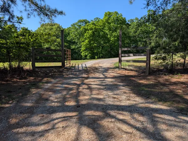 456 Walker Ridge Rd, Big Rock, TN 37023