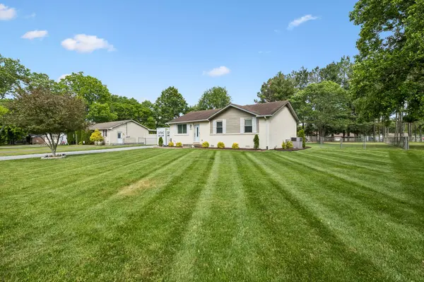 8042 Westfield Dr, Murfreesboro, TN 37129