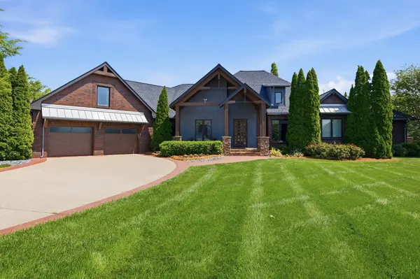 100 Bellavista Ct, Adams, TN 37010
