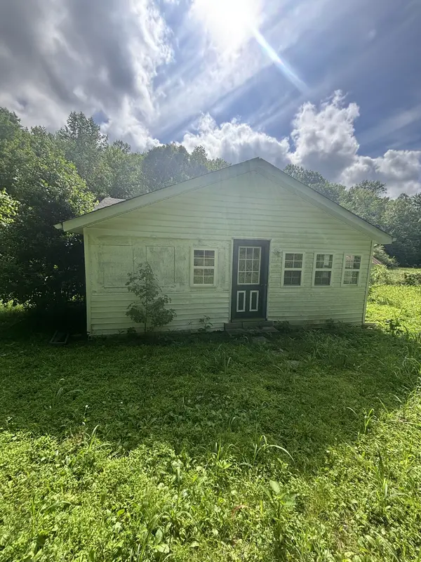 1501 Hatcher Hollow Rd, Mc Ewen, TN 37101