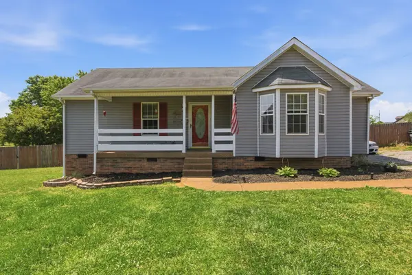 3945 Honeysuckle Way, Chapel Hill, TN 37034