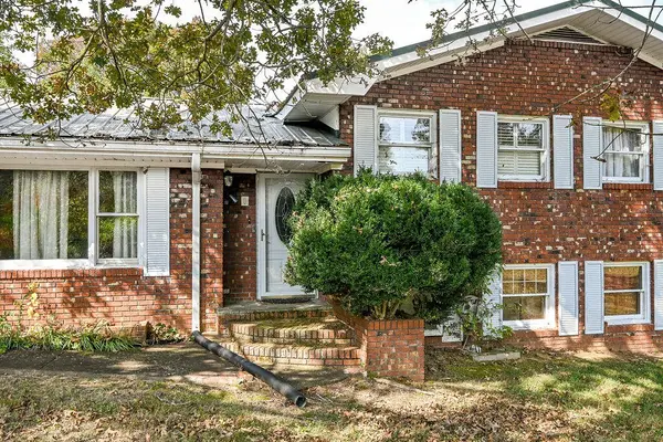 121 Co Rd 892, Etowah, TN 37331