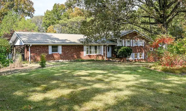 121 Co Rd 892, Etowah, TN 37331