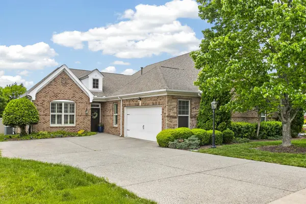 198 Cobbler Cir, Hendersonville, TN 37075