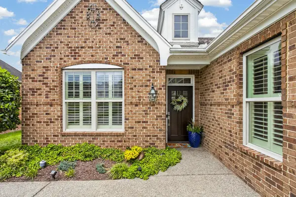 198 Cobbler Cir, Hendersonville, TN 37075