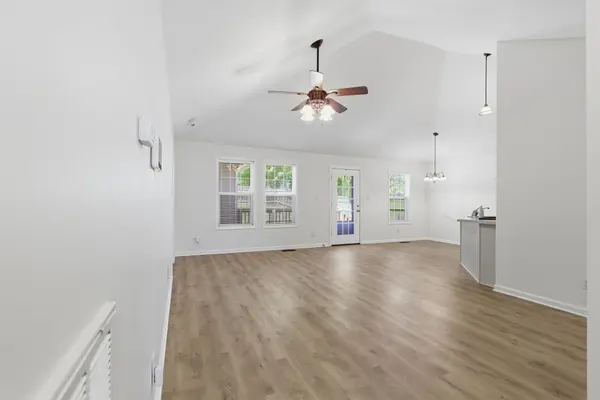 873 Linneth Dr, Hopkinsville, KY 42240