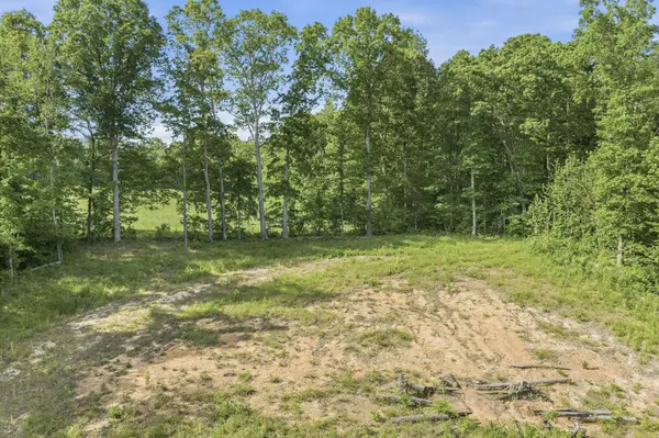 1761 Pugh Rd, Holladay, TN 38341