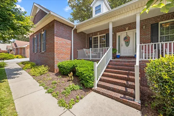 1323 Buckingham Pl, Cookeville, TN 38501