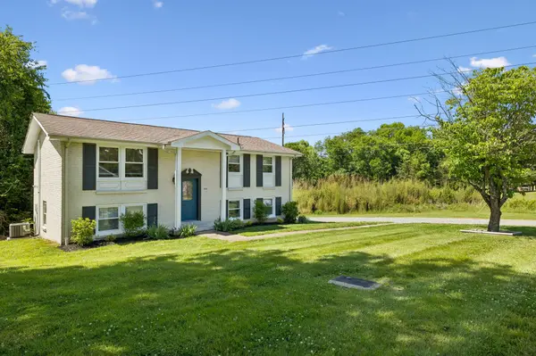 632 Larchwood Dr, Nashville, TN 37214