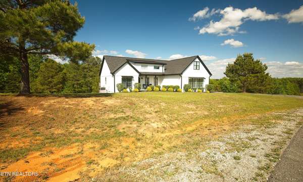 114 Canter Hill Lane, Jamestown, TN 38556
