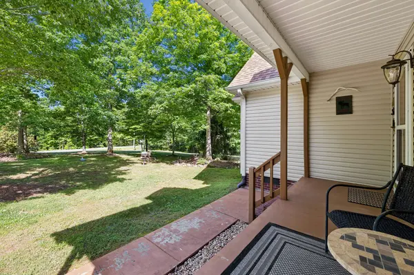 363 Overhead Bridge Rd, Hampshire, TN 38461