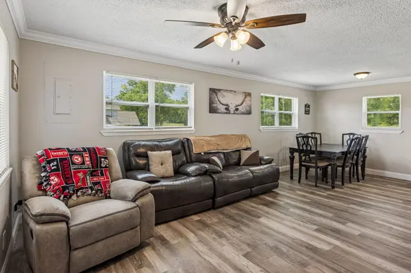 576 Tipps Rd, Belvidere, TN 37306