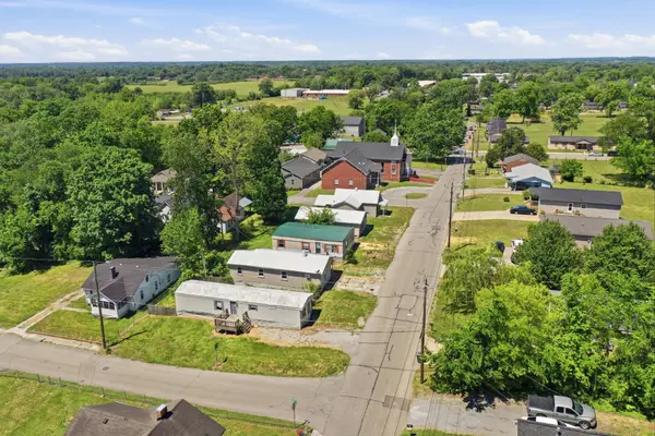 2016 Bessie St, Springfield, TN 37172